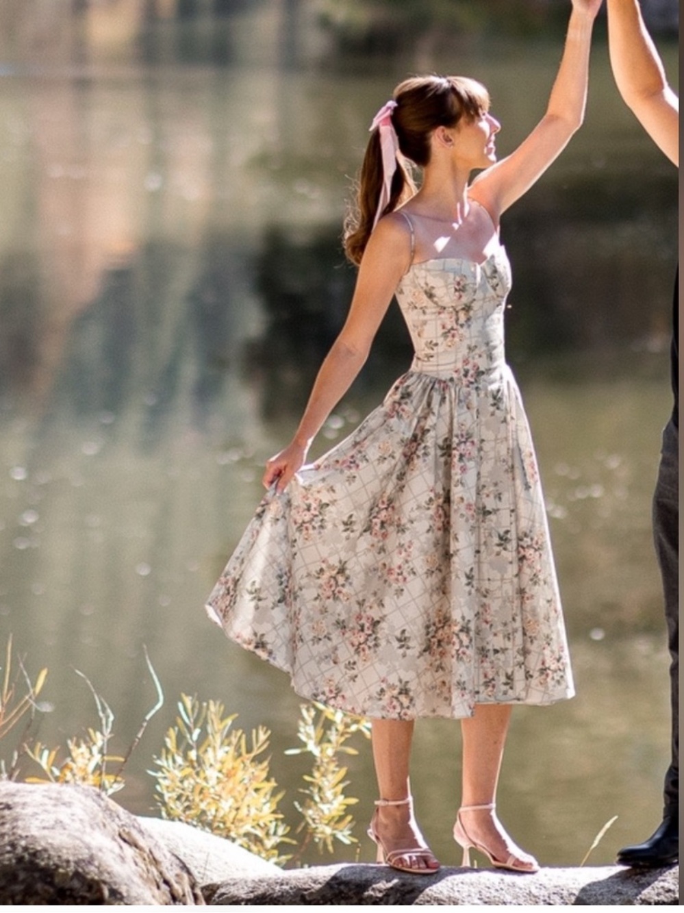 House of CB Samaria Mint Floral Midi Dress with Pink Blooms Size Small - Picture 11 of 11